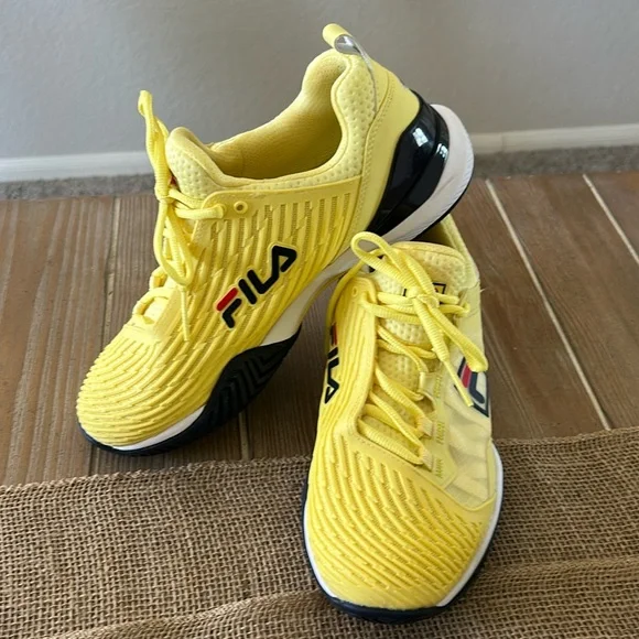FILA court shoes. Pale yellow. Navy soles. Size 9 - Picture 1 of 7